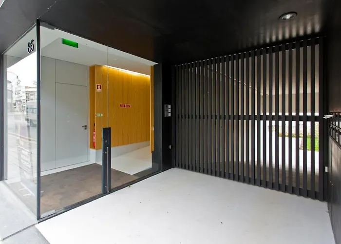 Balconies Of Cedofeita & Garage Lägenhet